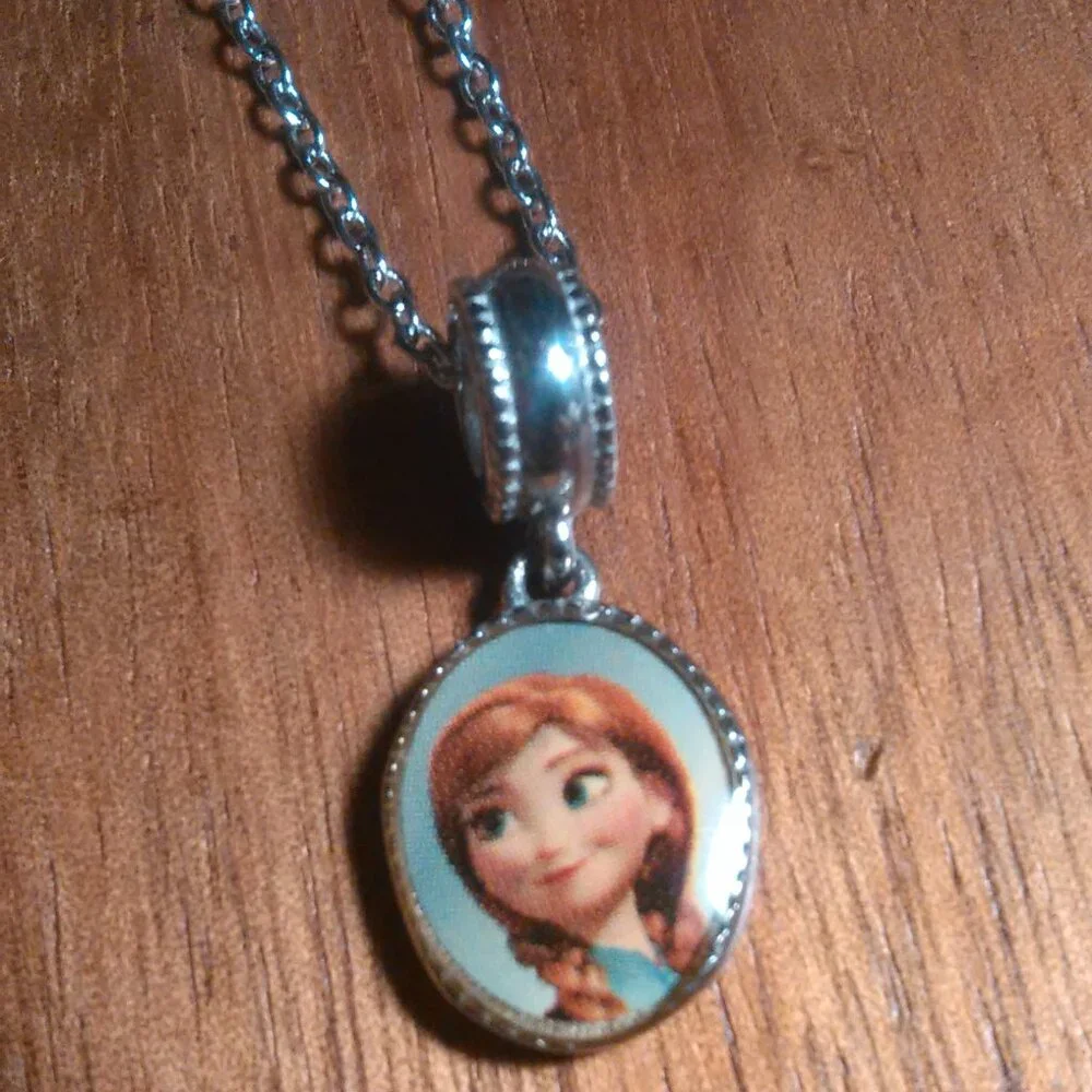 Disney Frozen Princess Anna and Elsa Stainless Steel Pendant Necklace + Keychain
